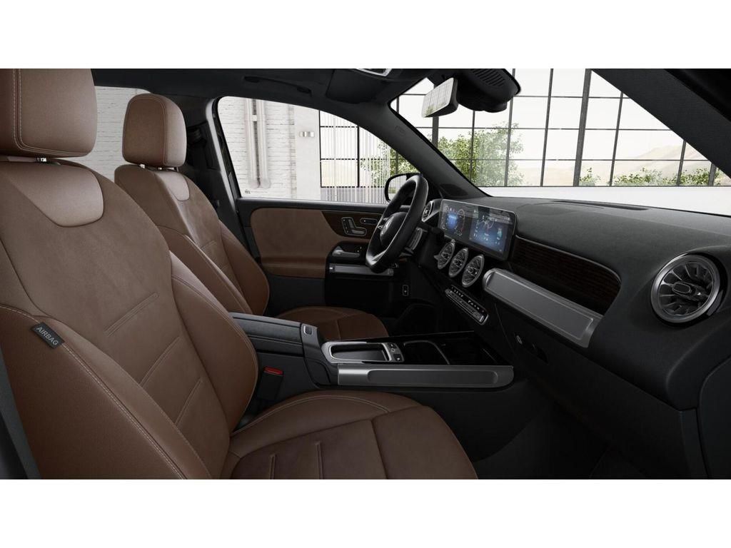 Thumbnail: 2026 Mercedes-Benz GLB - 4