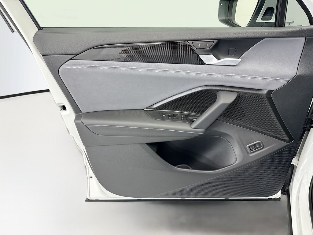 Thumbnail: 2026 Volkswagen Tiguan - 22