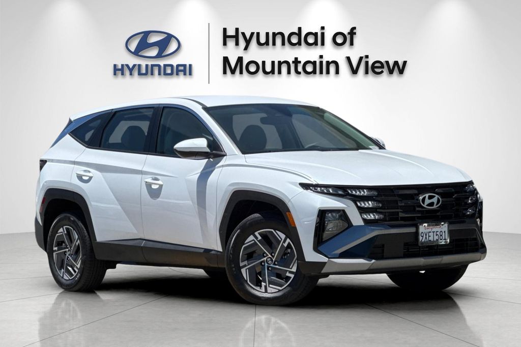 2026 Hyundai Tucson Hybrid Blue SE