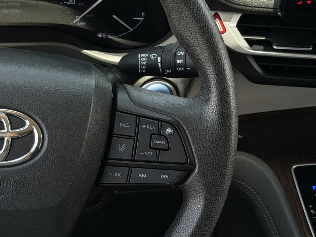 Used 2022 Toyota Sienna Van