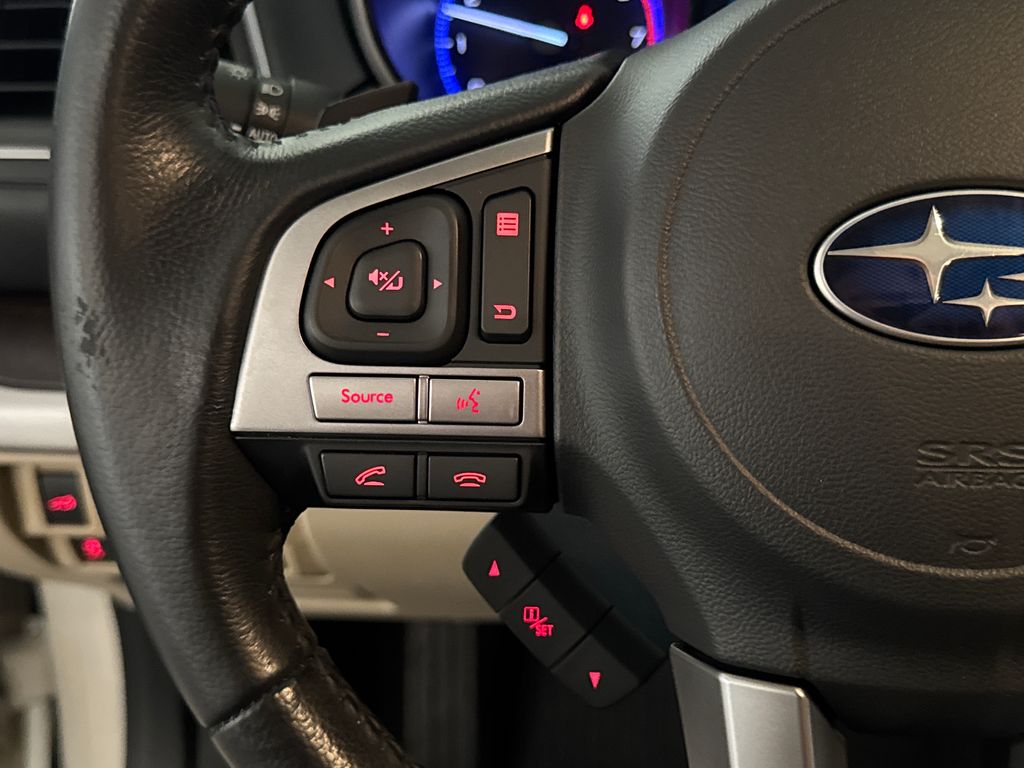 Used 2017 White Subaru 2.5i image 21