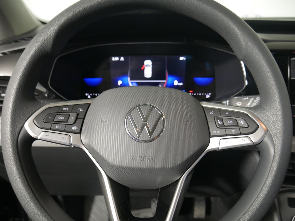 Thumbnail: 2022 Volkswagen Taos - 20