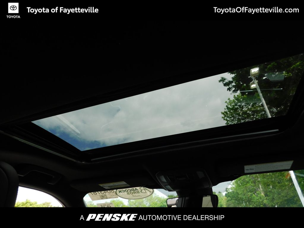 2022 Toyota Highlander XSE 4