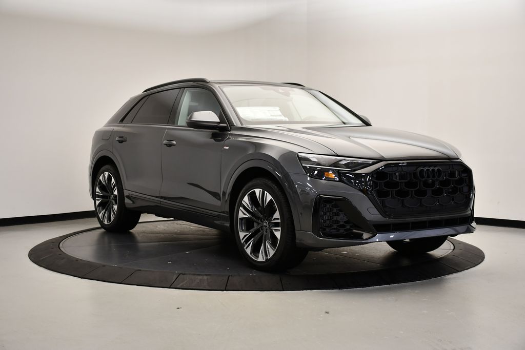 Thumbnail: 2026 Audi Q8 - 7