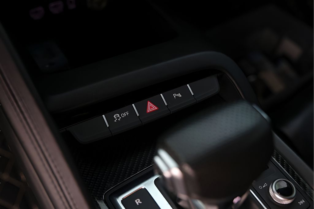 Used Car 2018 Audi R8  5.2 Plus For Sale Under $150,000 In Austin, Texas