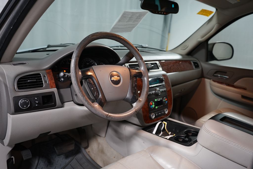 Thumbnail: 2007 Chevrolet Tahoe - 7