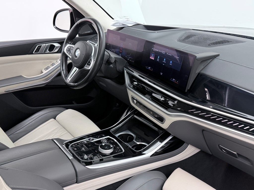 Thumbnail: 2023 BMW X7 - 19