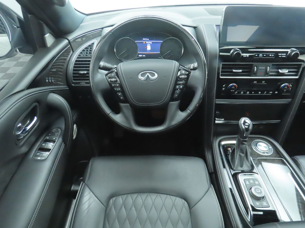 2023 INFINITI QX80 Sensory 10