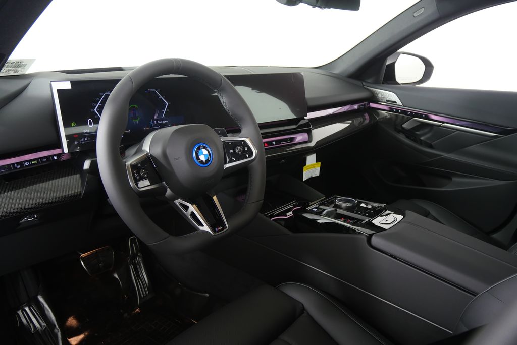 Thumbnail: 2027 BMW 5 Series - 12