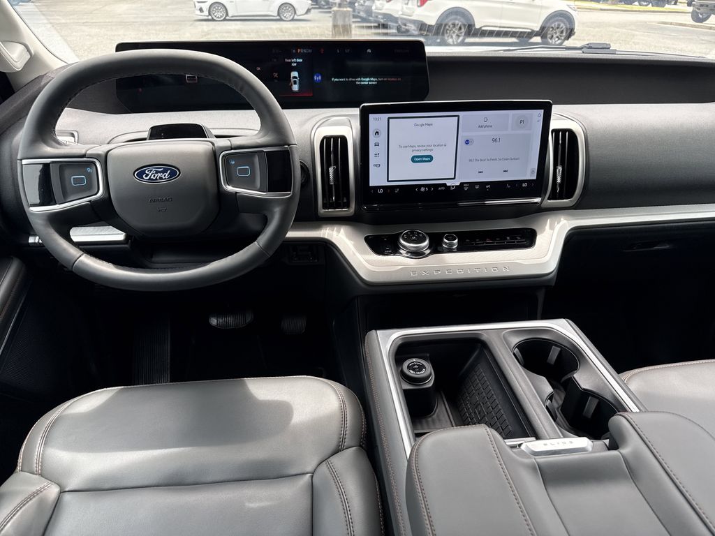Used 2025 Ford Expedition SUV