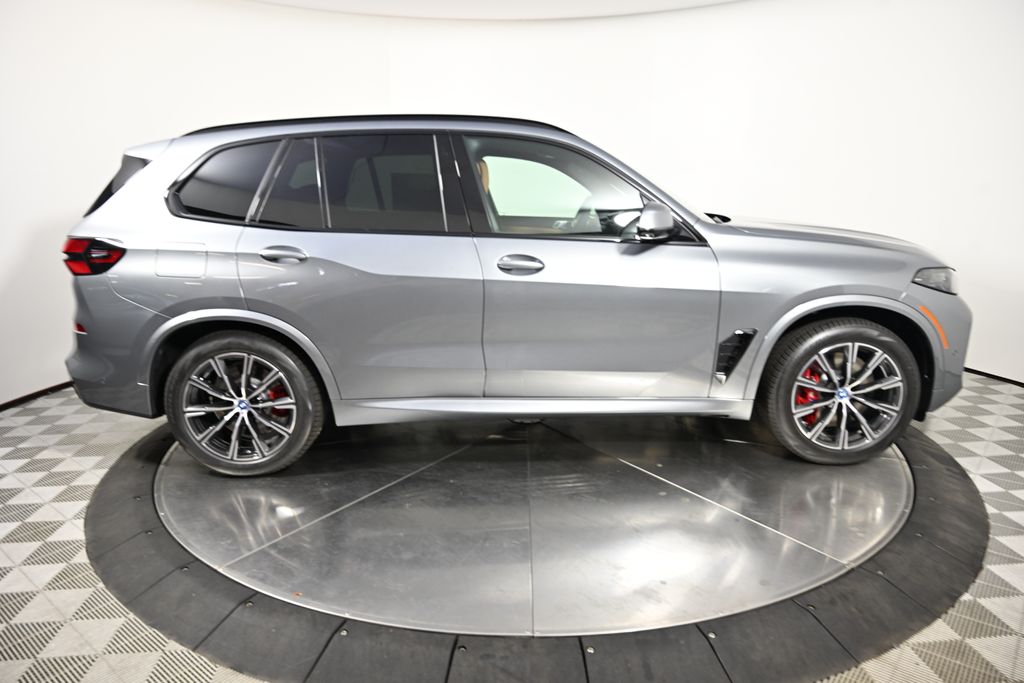 2025 BMW X5 xDrive50e 6