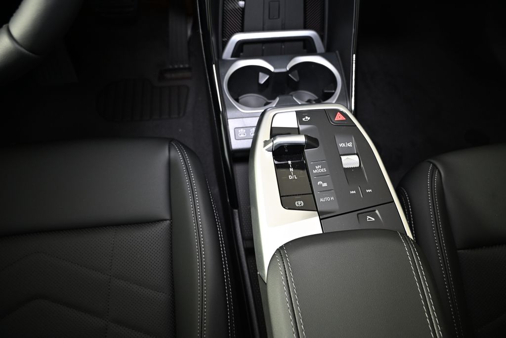 Thumbnail: 2026 BMW X1 - 19