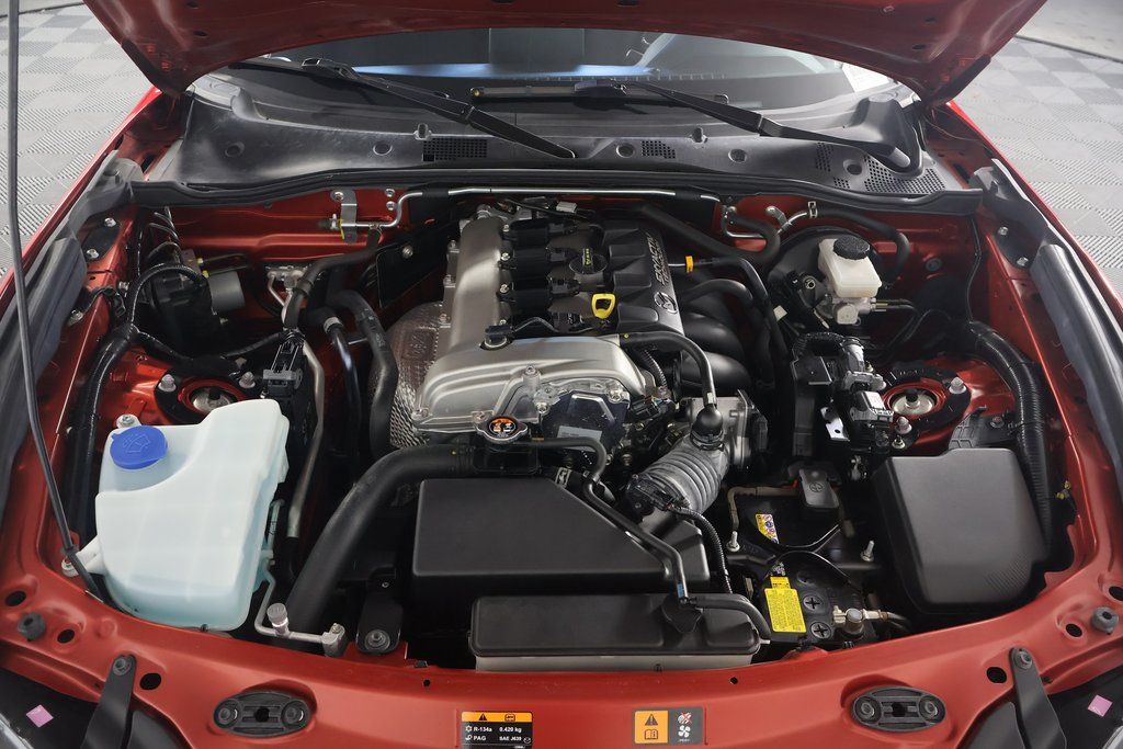 Thumbnail: 2019 Mazda MX-5 Miata - 15