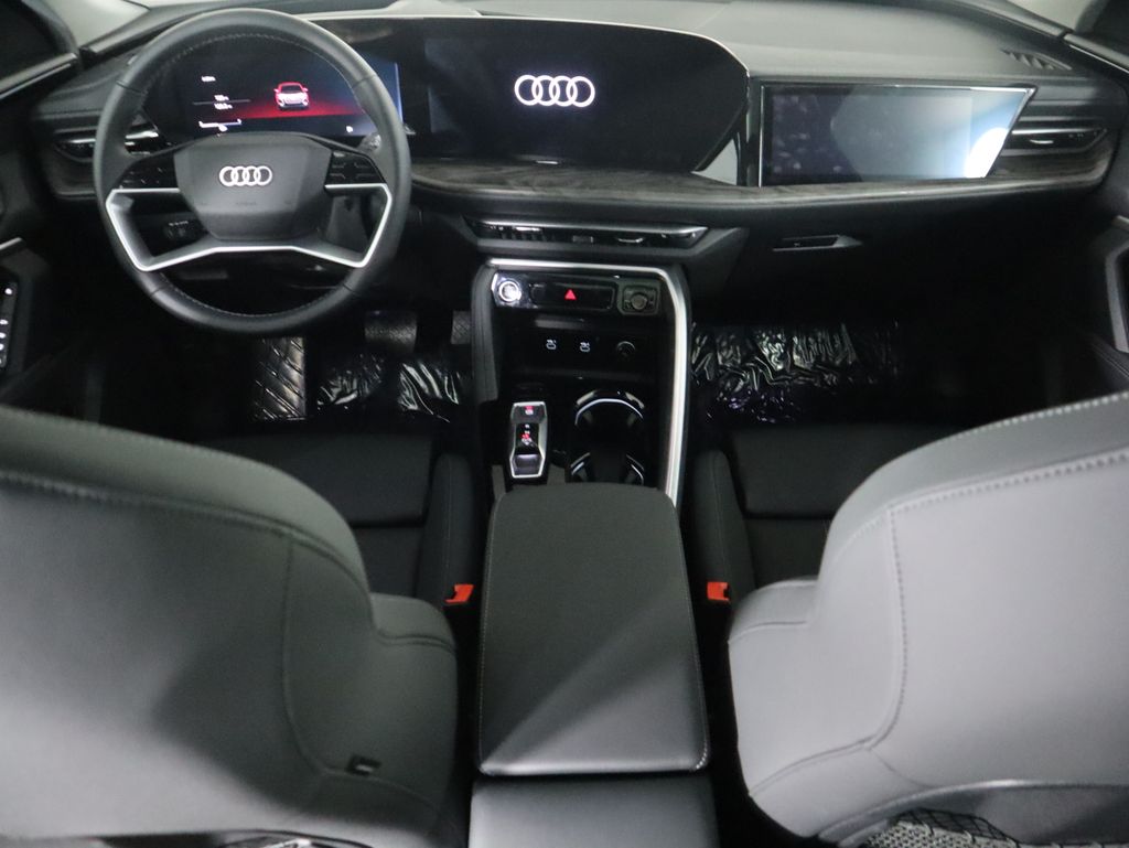 Thumbnail: 2025 Audi Q5 - 14