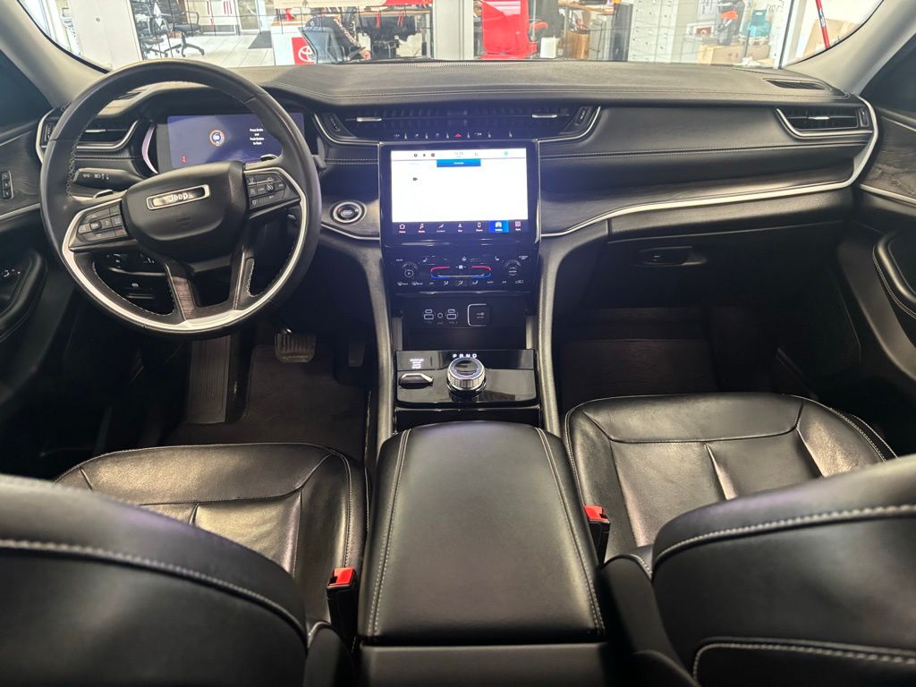 Used 2023 Jeep Grand Cherokee SUV
