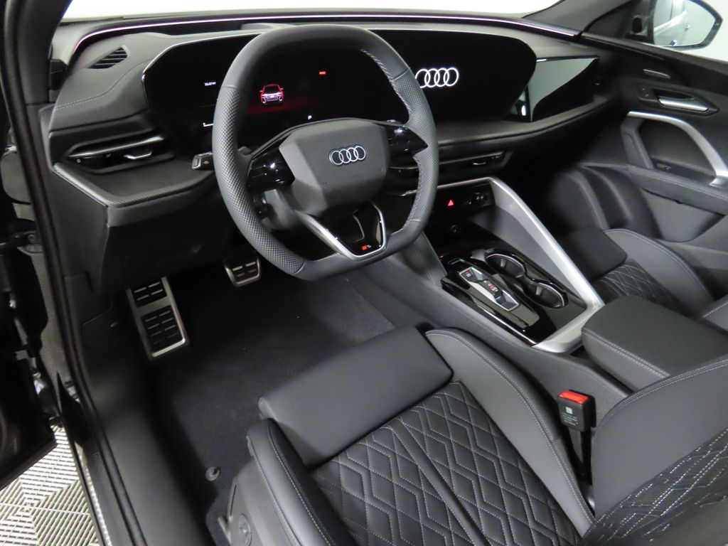 2025 Audi SQ5 Premium 10