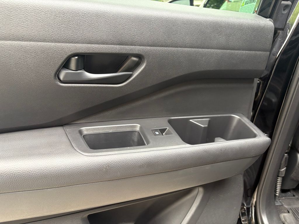 2023 Nissan Pathfinder Rock Creek