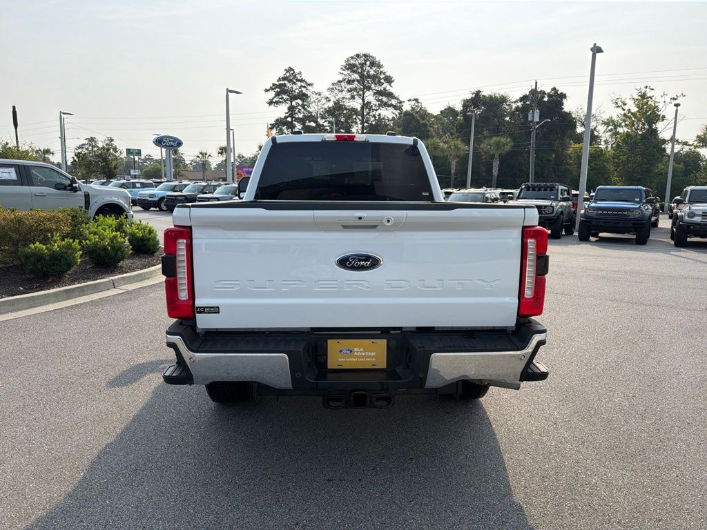 2026 Ford F-350 Super Duty LARIAT