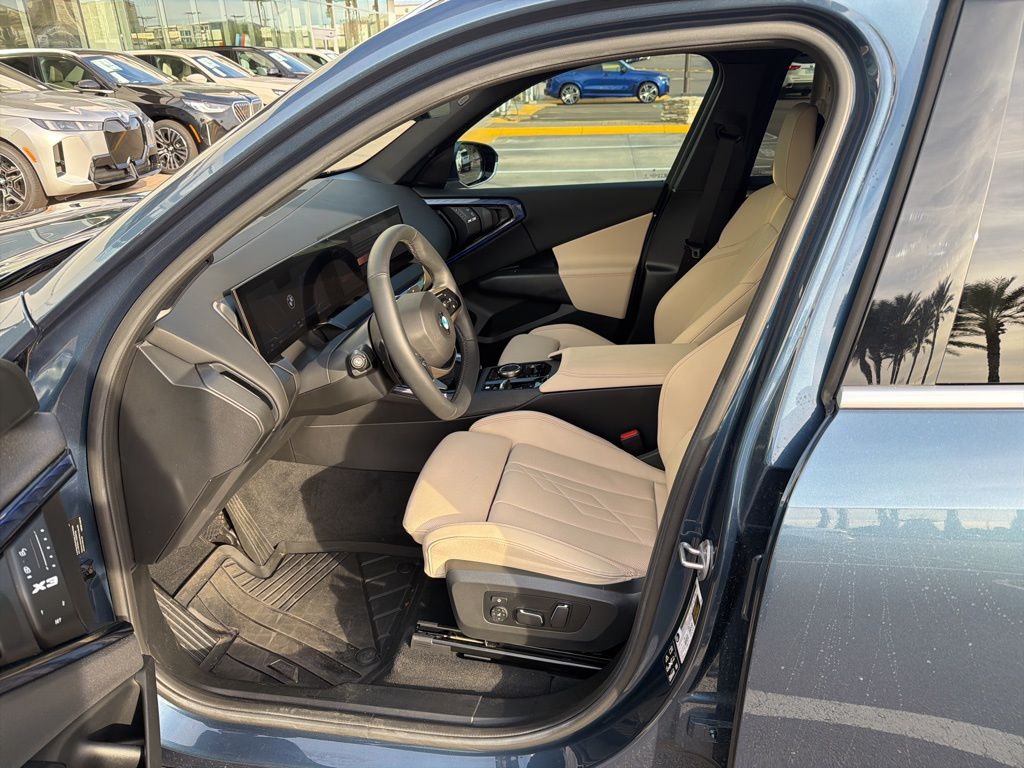 Thumbnail: 2025 BMW X3 - 6