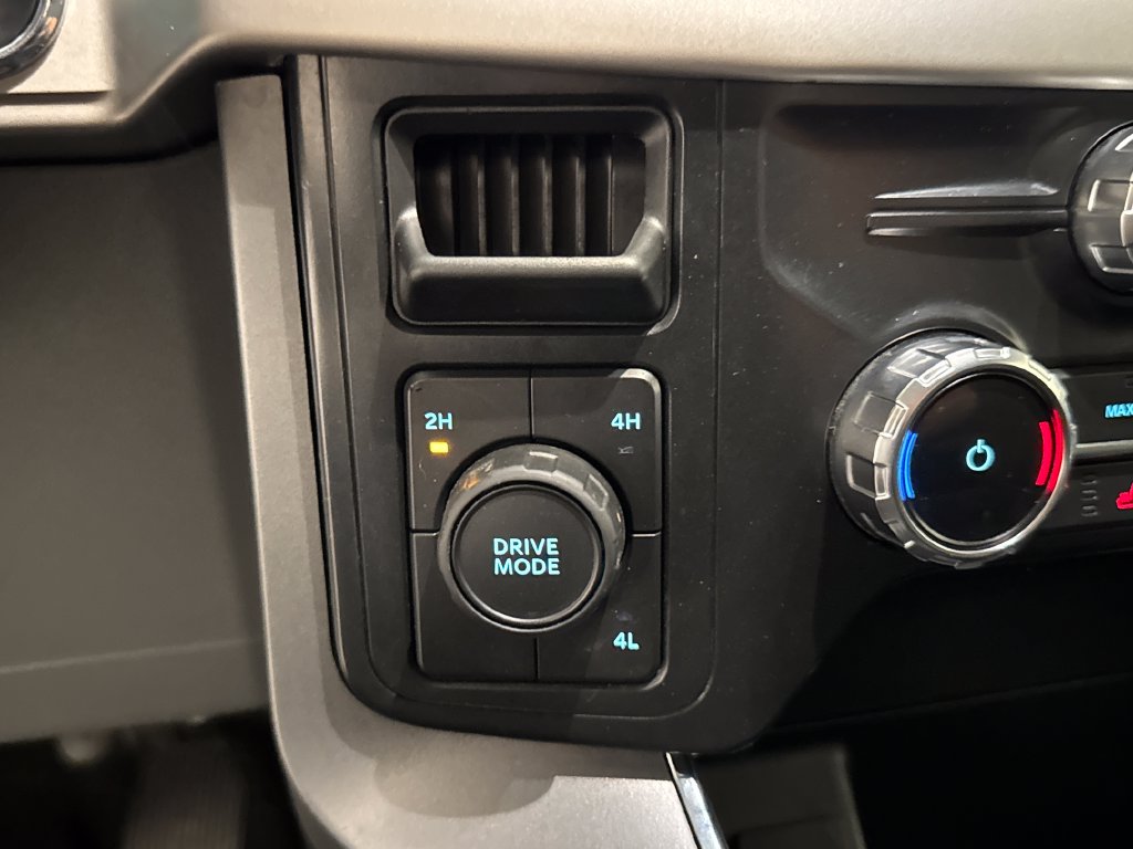 Certified Used 2022 Silver Ford XLT image 30
