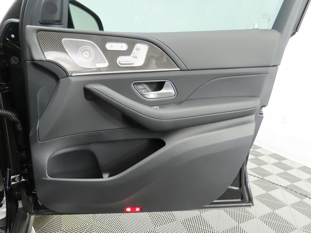 2024 Mercedes-Benz GLS 63 AMG 26