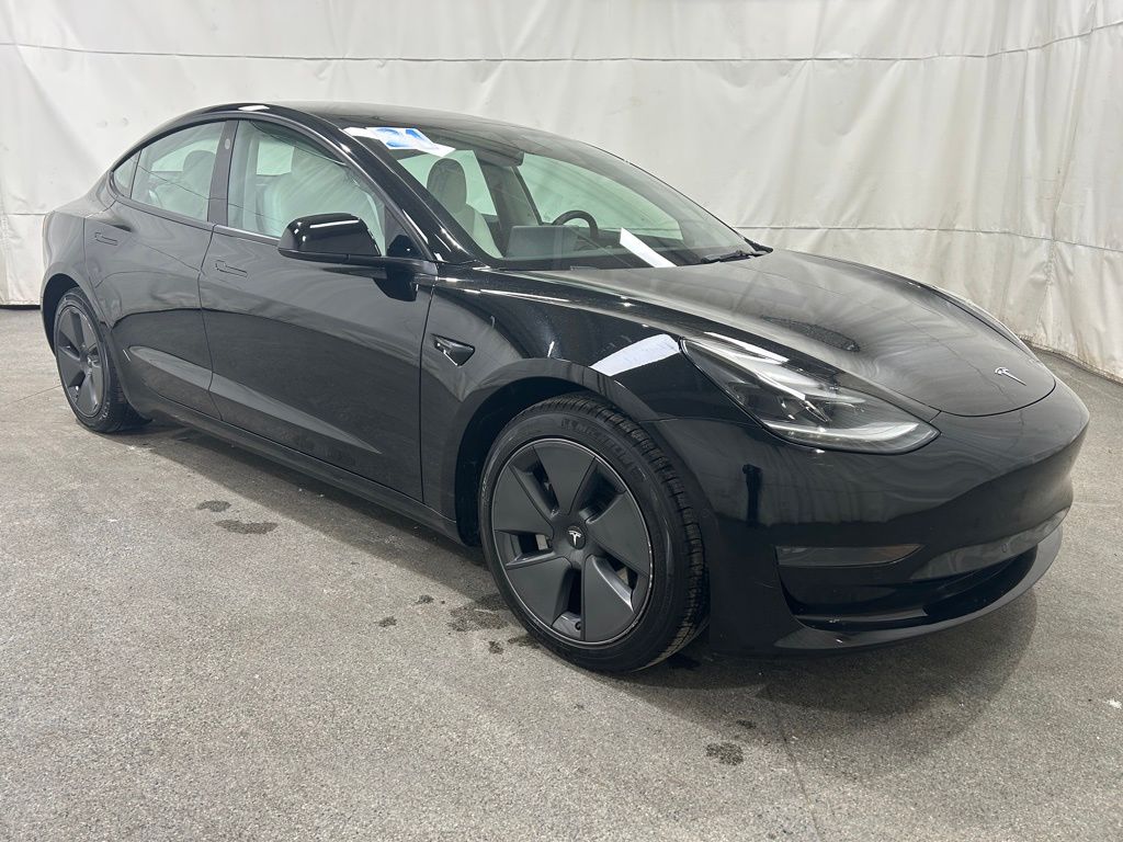 2021 Tesla Model 3 Standard Range Plus RWD