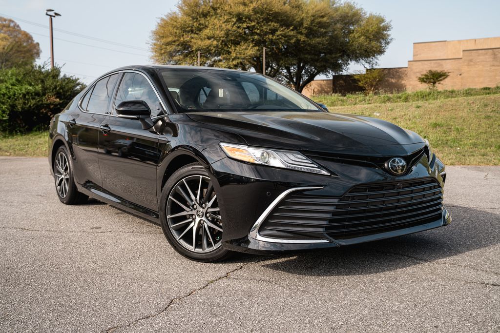 Midnight Black Metallic 2024 Toyota Camry XLE V6 FWD Sedan Front-Wheel Drive 8-Speed Automatic