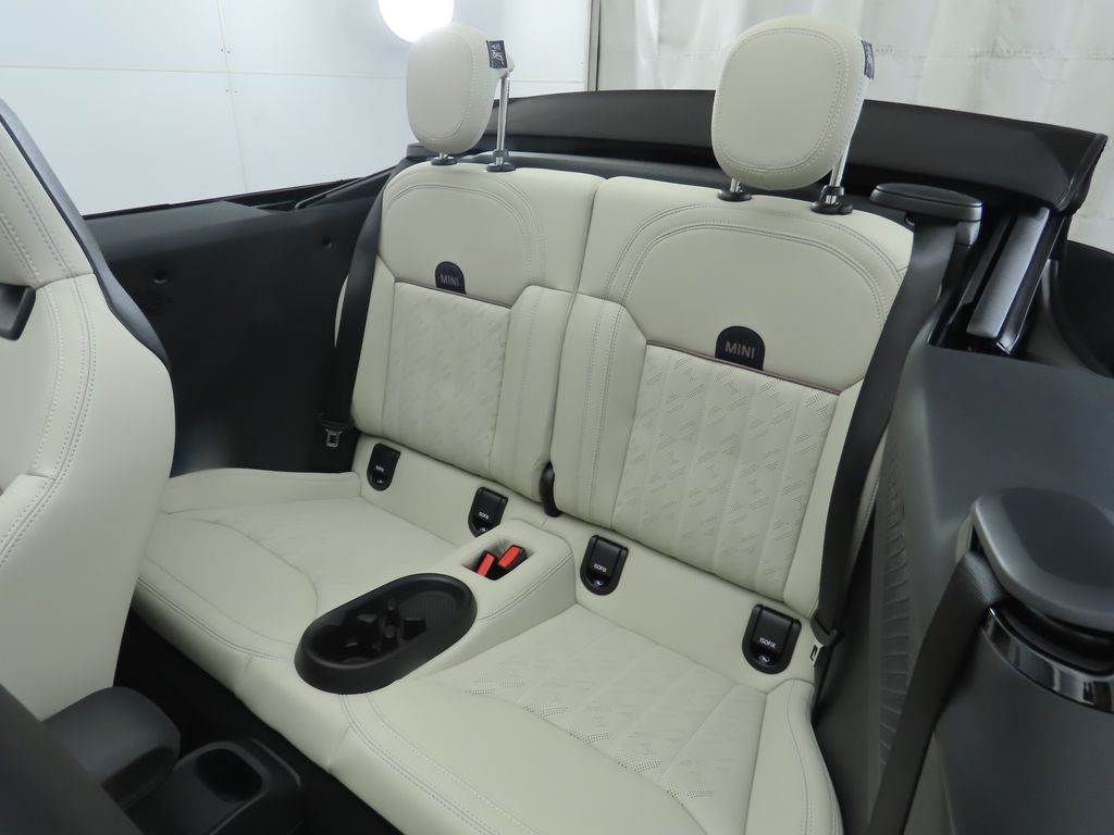 Thumbnail: 2026 MINI Cooper - 30