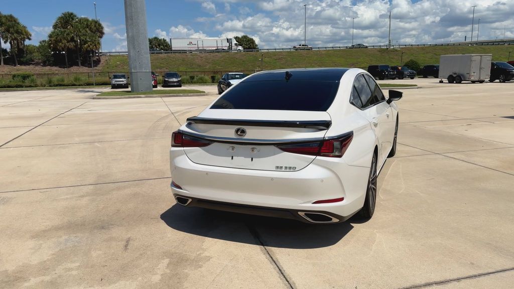 Thumbnail: 2023 Lexus ES - 8