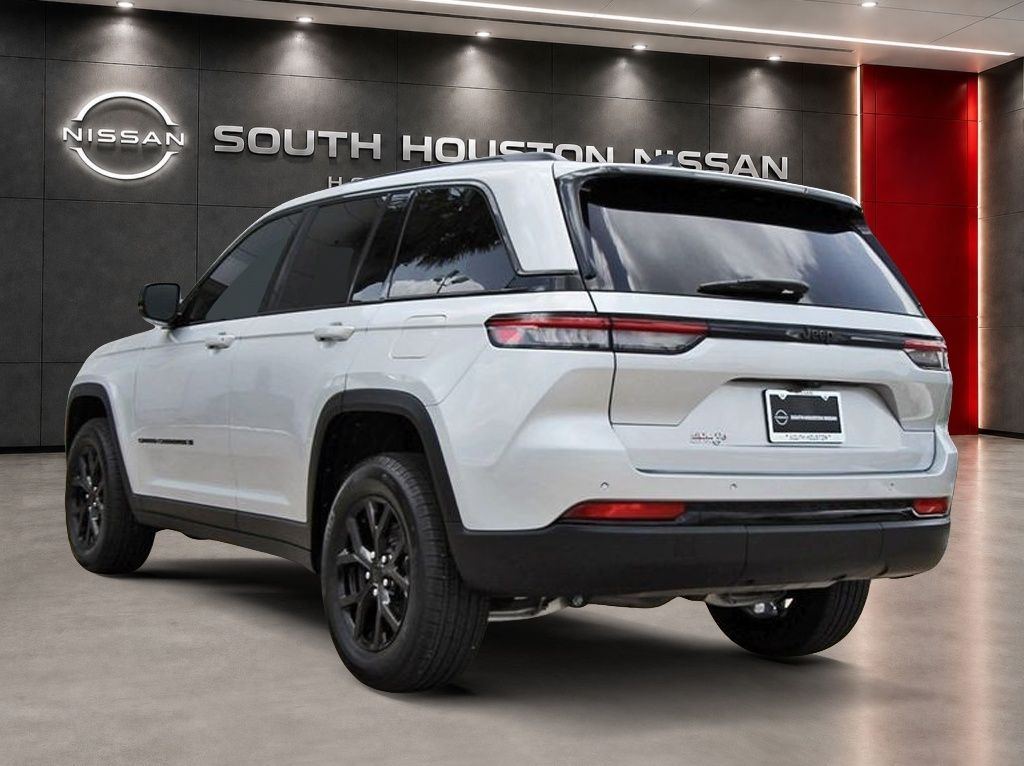 2025 Jeep Grand Cherokee Altitude X - 2
