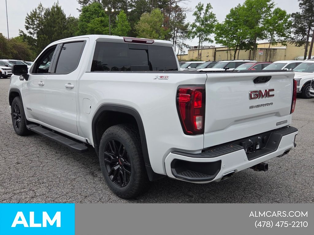 Used 2024 White GMC Elevation image 14