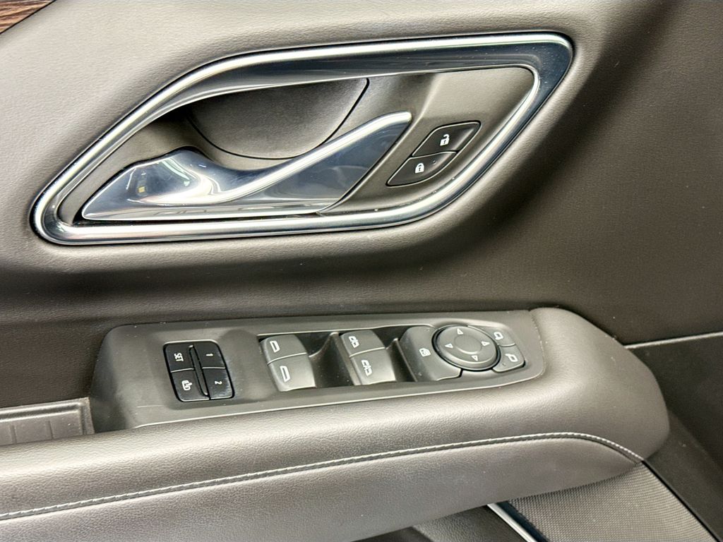 Thumbnail: 2021 Chevrolet Tahoe - 21