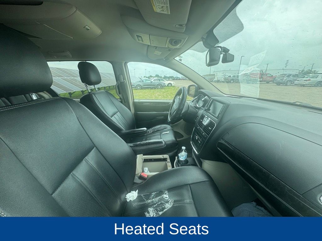 2015 Chrysler Town & Country Touring-L