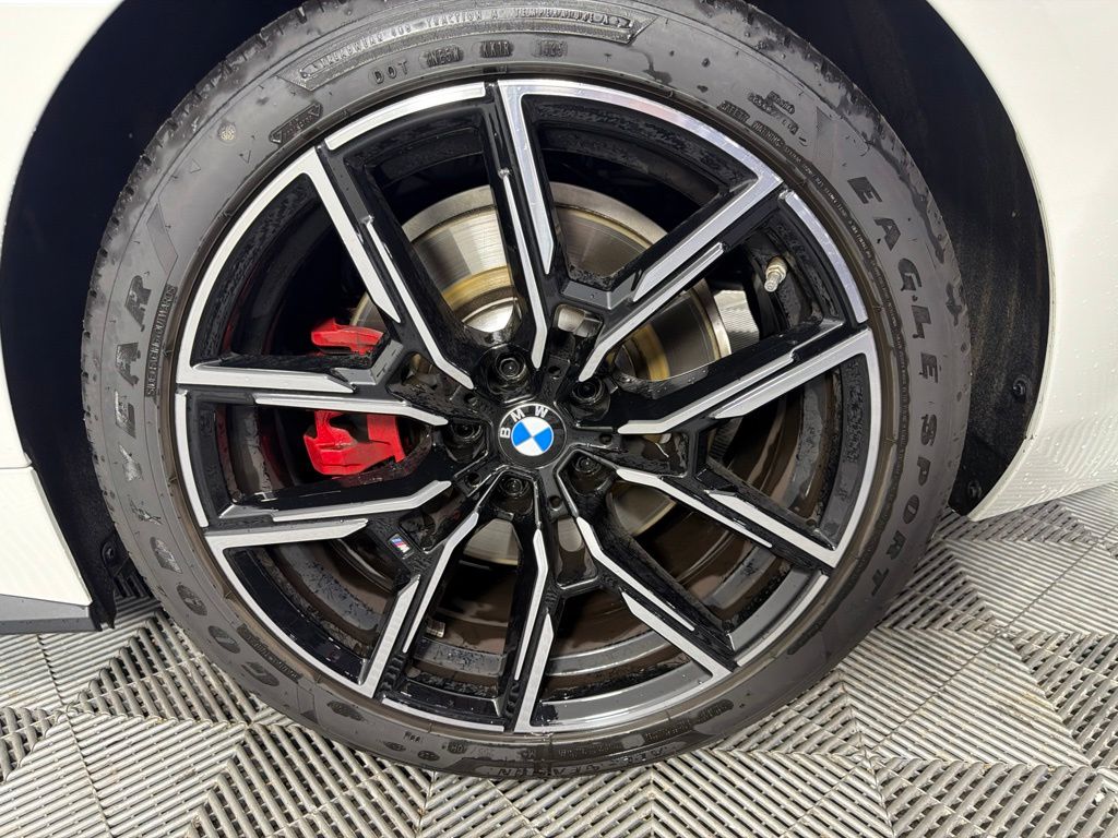 Thumbnail: 2026 BMW 4 Series - 10