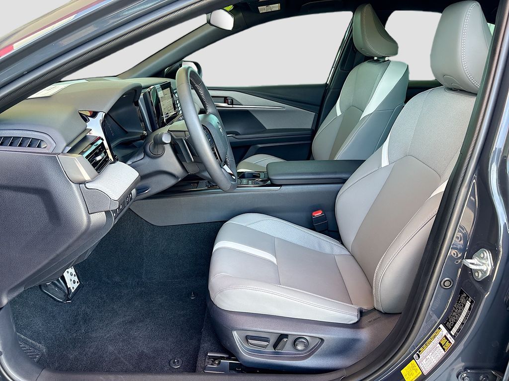 Thumbnail: 2026 Toyota Camry - 18