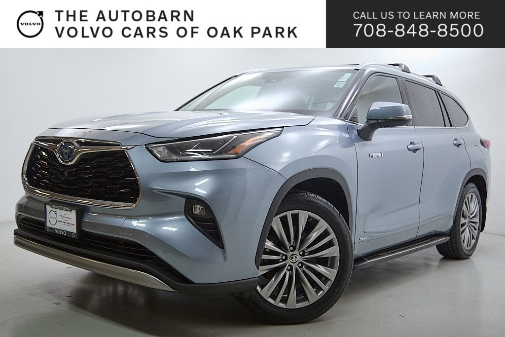 Moon Dust 2020 Toyota Highlander Hybrid Platinum AWD SUV / Crossover All-Wheel Drive Continuously Variable Transmission