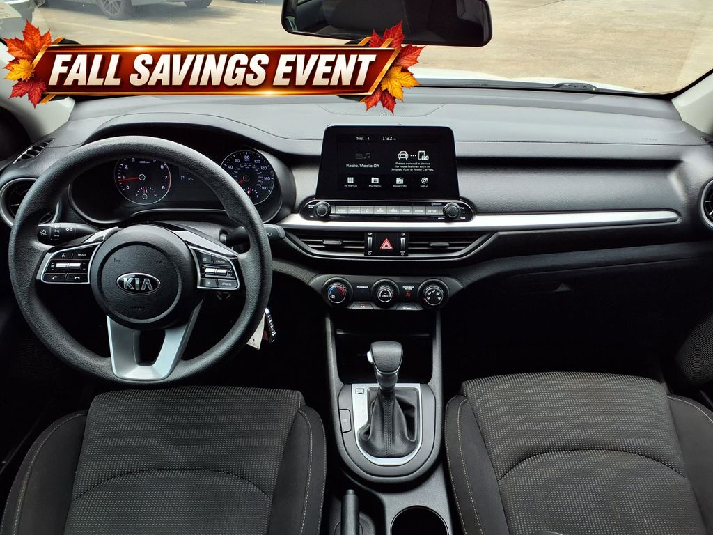 2021 Kia Forte LXS White at Community Toyota