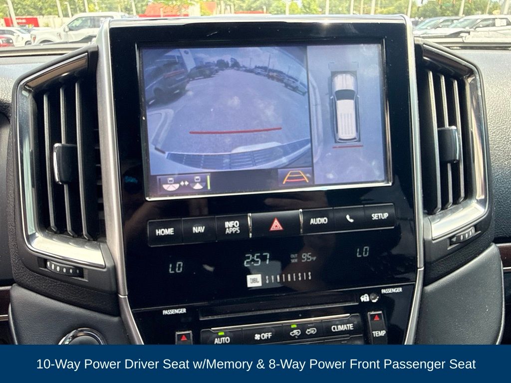 2018 Toyota Land Cruiser V8
