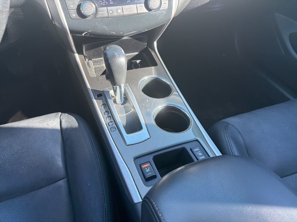 Thumbnail: 2013 Nissan Altima - 17