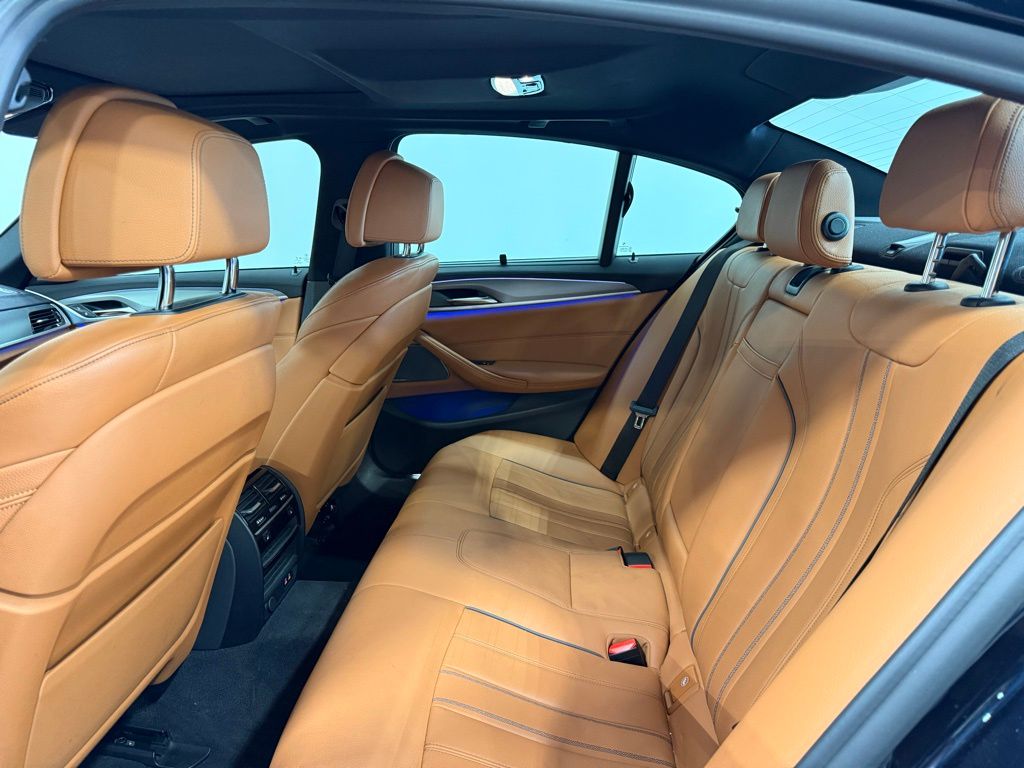 Thumbnail: 2020 BMW 5 Series - 11