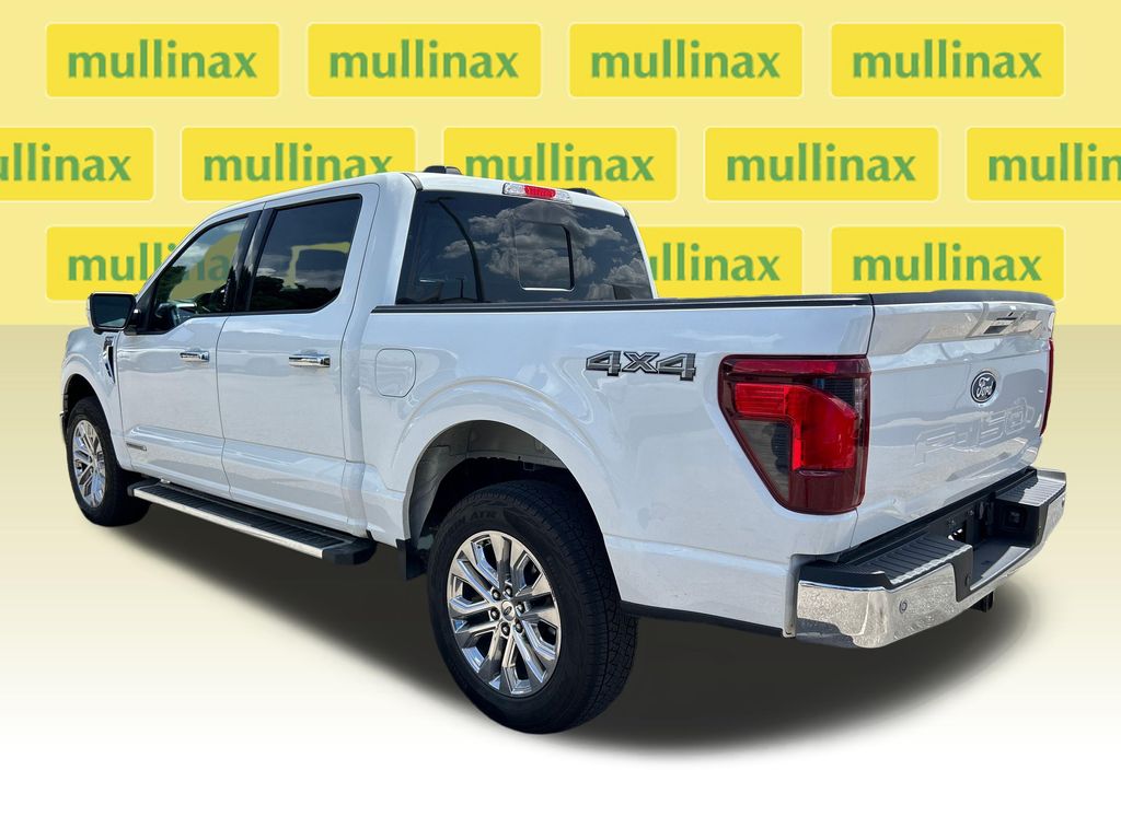 Used 2024 White Ford XLT image 3