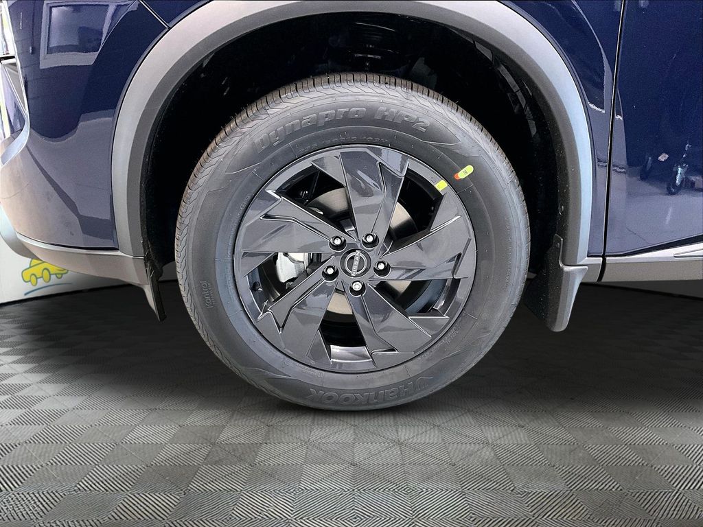 2026 Nissan Rogue — photo 12