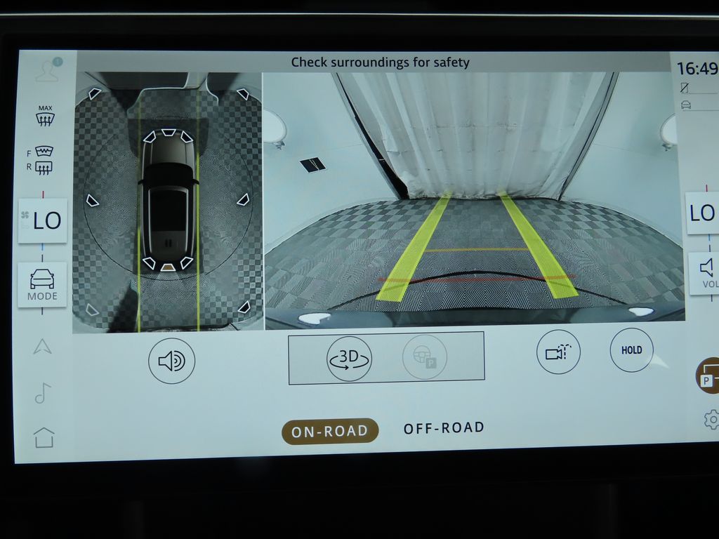 Thumbnail: 2025 Land Rover Range Rover - 16