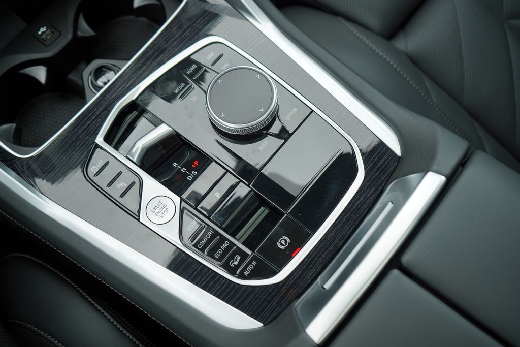 Thumbnail: 2026 BMW X6 - 18