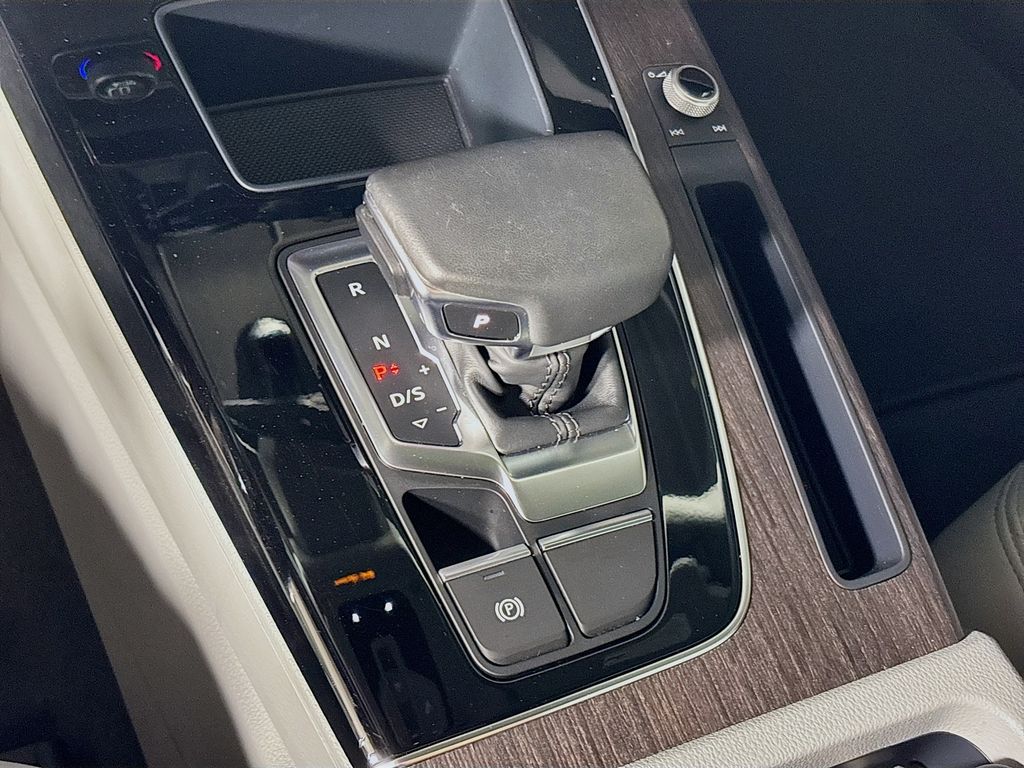 2022 Audi Q5 45 S line Premium