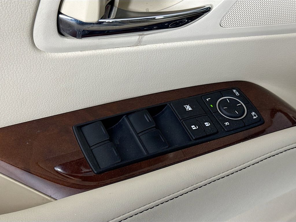 Thumbnail: 2015 Lexus RX - 18