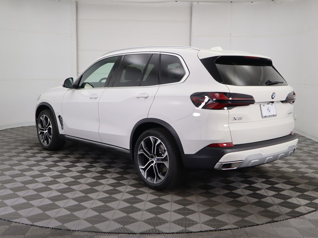 2026 BMW X5 sDrive40i 7