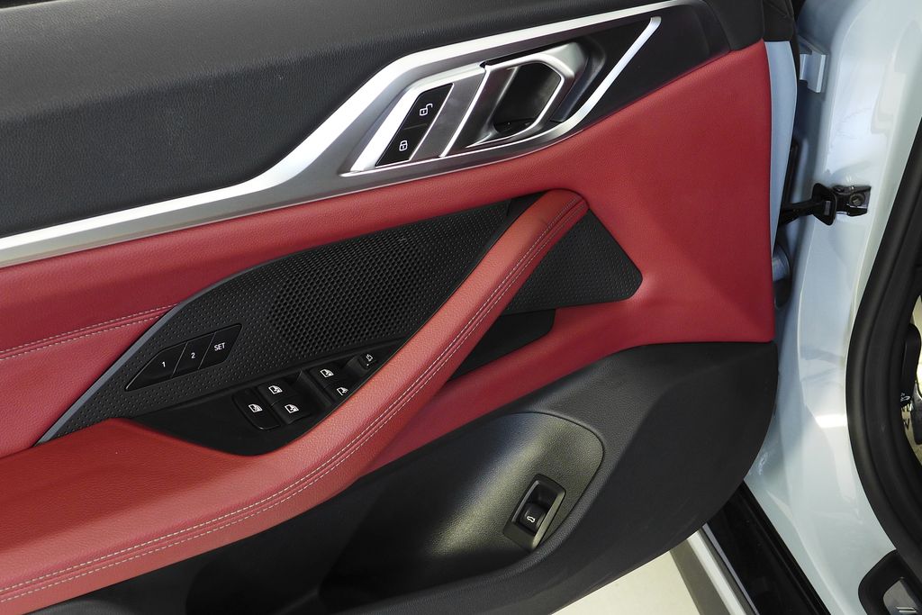 Thumbnail: 2024 BMW 4 Series - 13