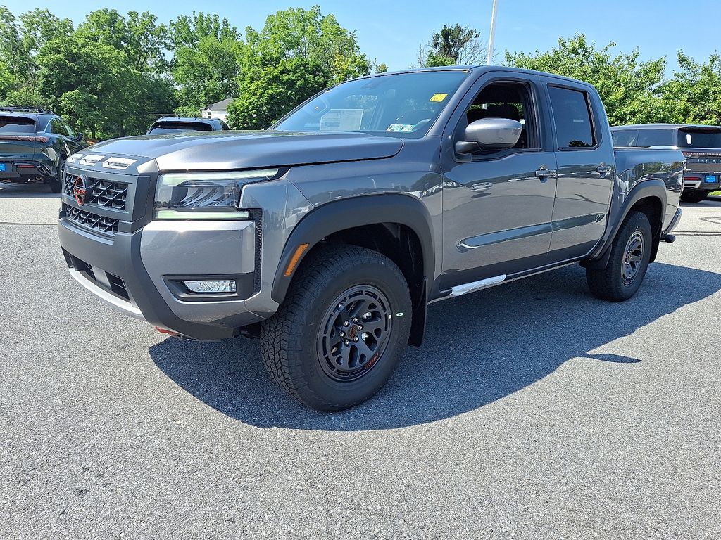 2026 Nissan Frontier — photo 2