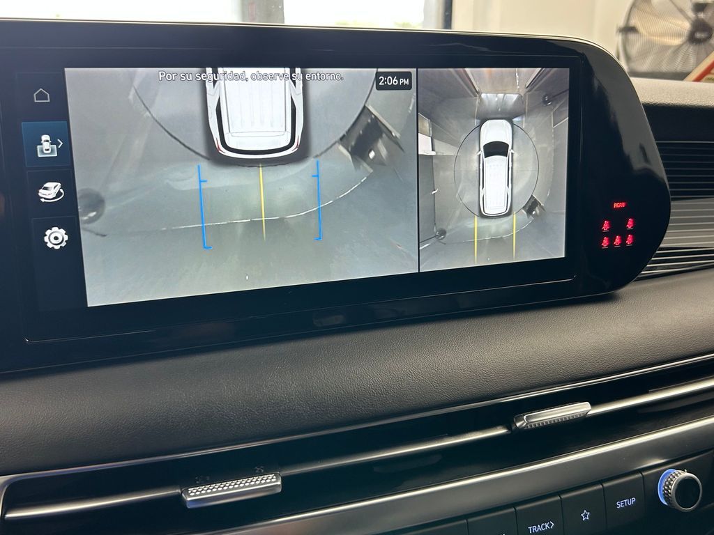 Used 2024 Robust Emerald Hyundai Calligraphy image 23